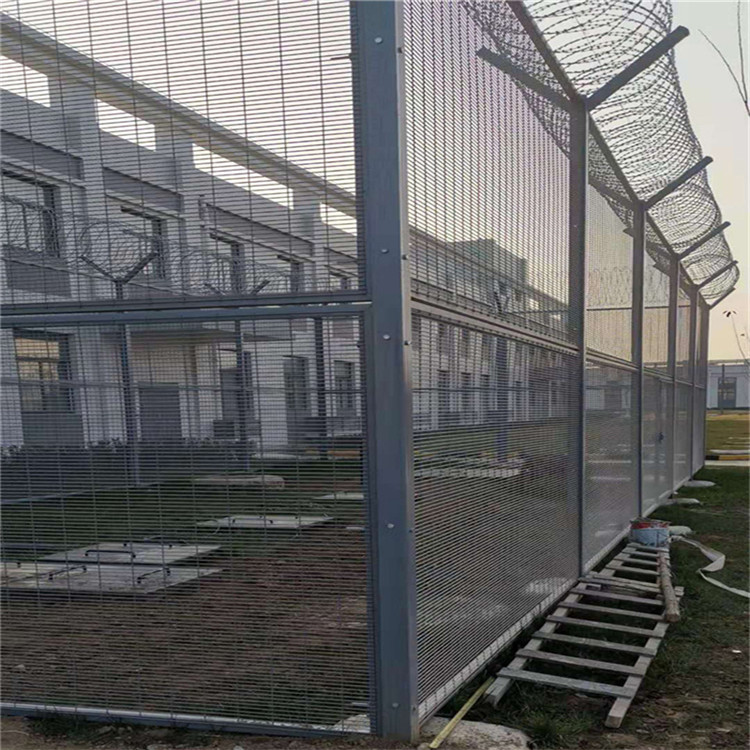 強制隔離戒毒所鋼網墻圖片2